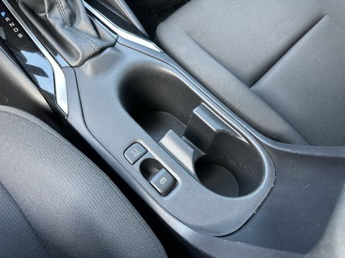 Used 2025 Toyota Corolla LE FWD image 25