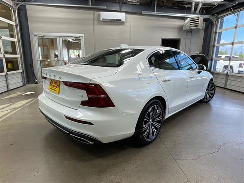 Used 2021 Volvo S60 T8 Inscription AWD/4WD image 5