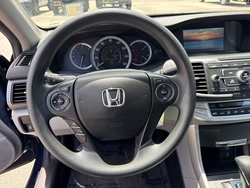 Used 2015 Honda Accord LX image 13