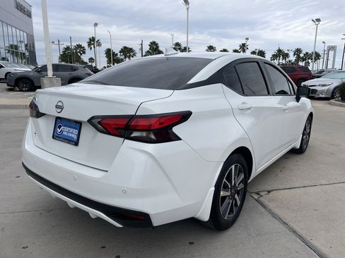 Certified 2025 Nissan Versa SV w/ Trunk Package image 3