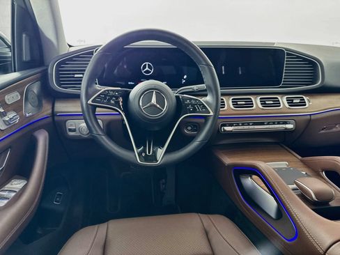 Used 2025 Mercedes-Benz GLE 350 4MATIC image 25