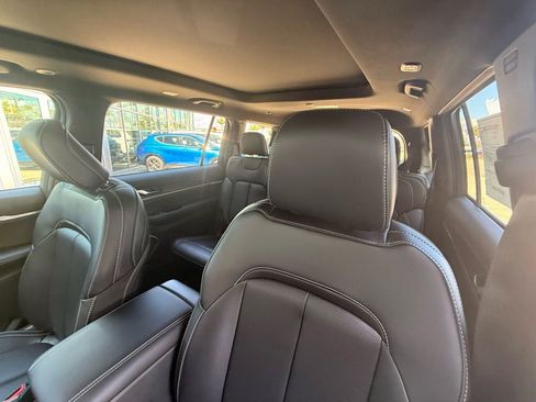 New 2026 Jeep Grand Cherokee L Limited RWD image 23