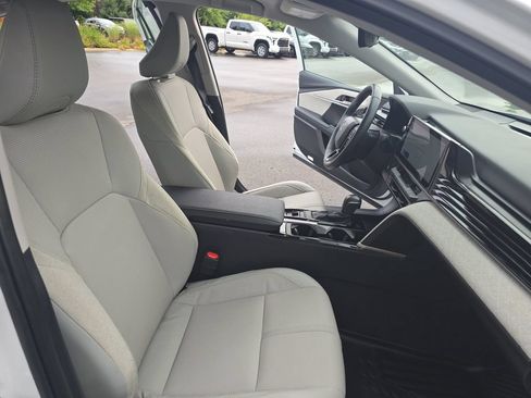 Certified 2025 Toyota Camry XLE AWD/4WD image 13