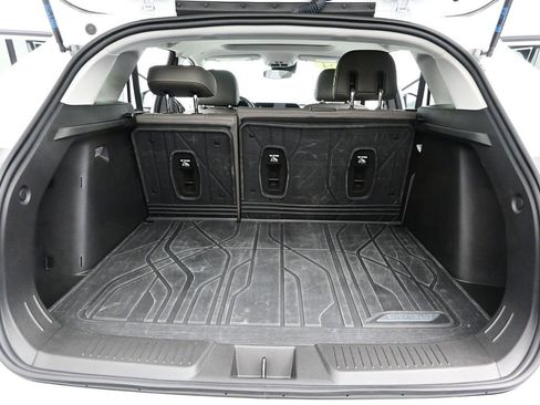 Used 2024 Chevrolet Trax ACTIV w/ Sunroof Package FWD image 11