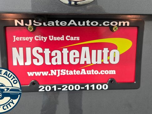 Used 2022 Nissan Sentra SR FWD image 26