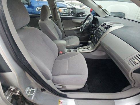Used 2011 Toyota Corolla LE FWD image 4
