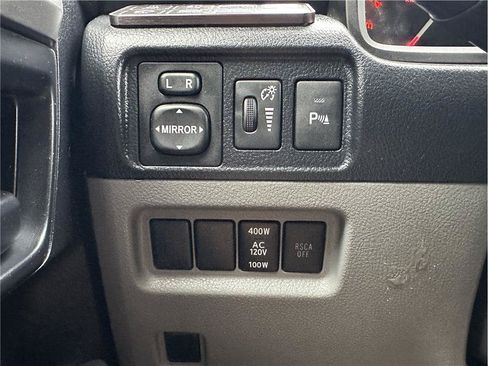 Used 2010 Toyota 4Runner Limited AWD/4WD image 28