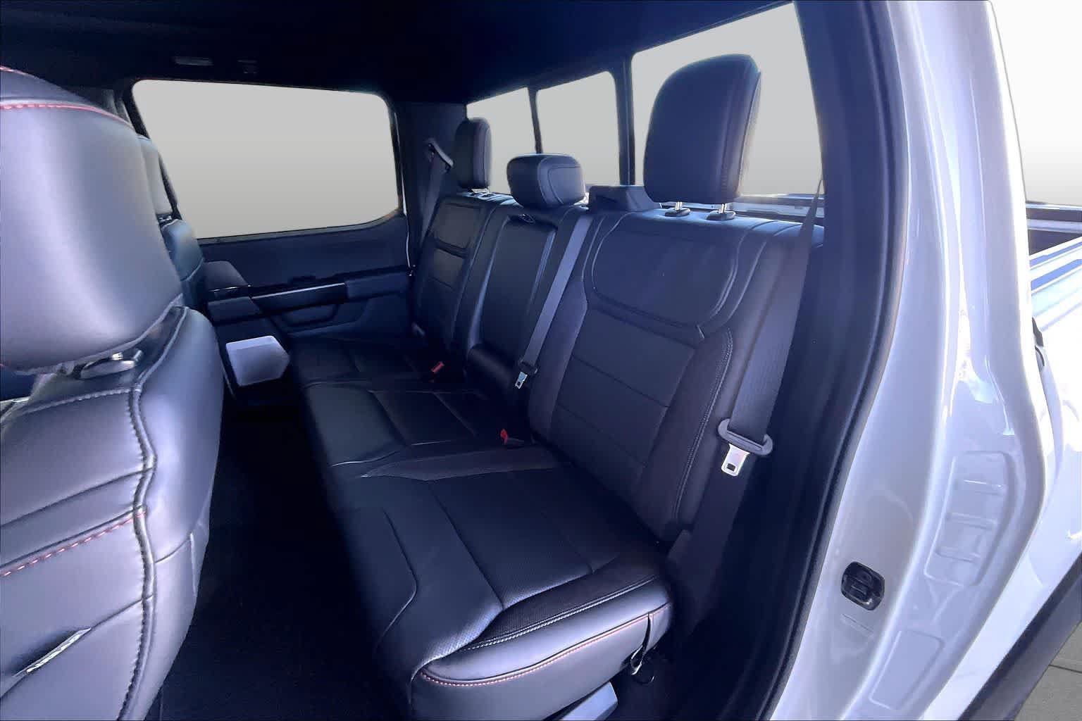 Used 2025 Ford F150 Raptor AWD/4WD image 34