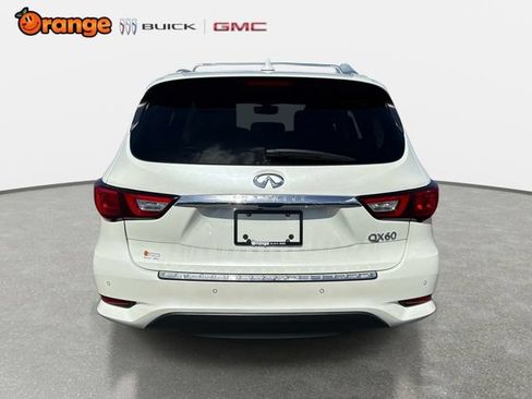 Used 2017 INFINITI QX60 FWD w/ Deluxe Technology Package image 4