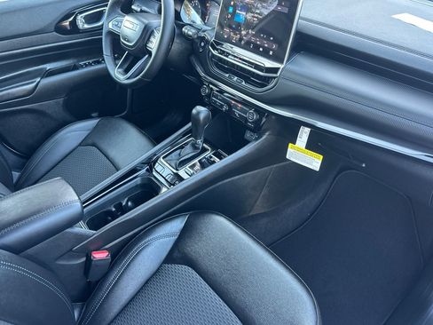 New 2026 Jeep Compass Latitude image 16