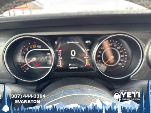 Used 2023 Jeep Gladiator Overland image 26