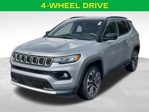 Used 2023 Jeep Compass Limited AWD/4WD image 4
