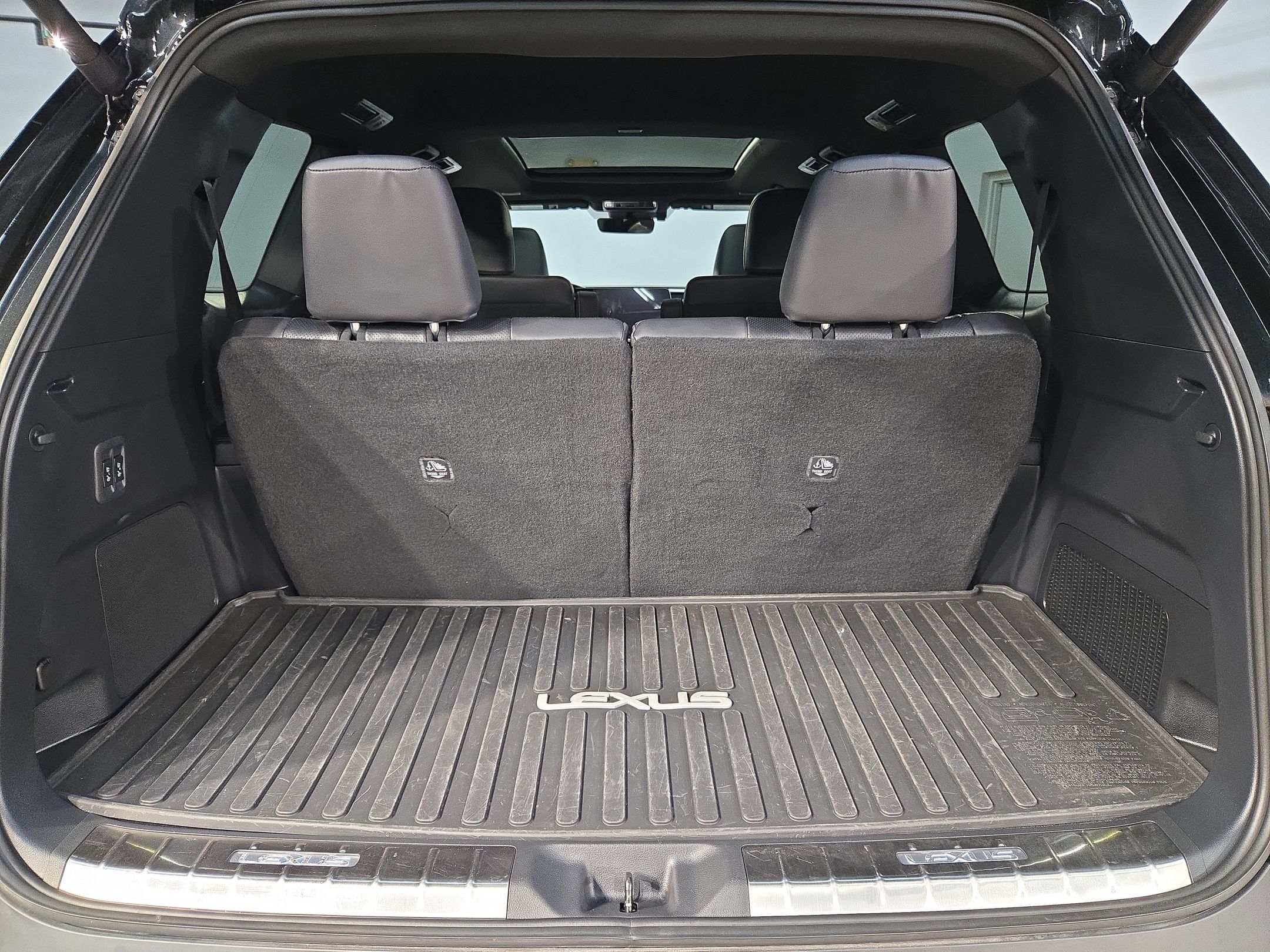 Used 2024 Lexus TX 350 AWD w/ Captains Chair Package image 18