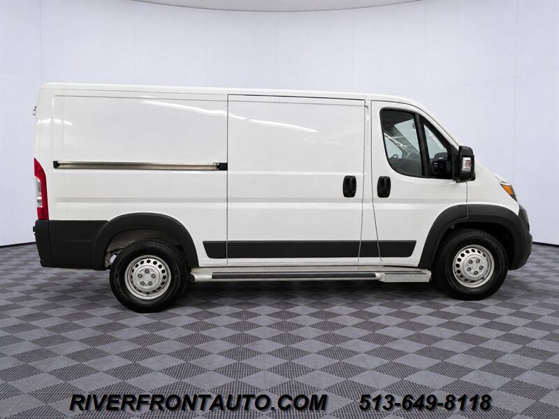 Used 2025 RAM ProMaster 2500 w/ U-Haul Equipment Group FWD image 5