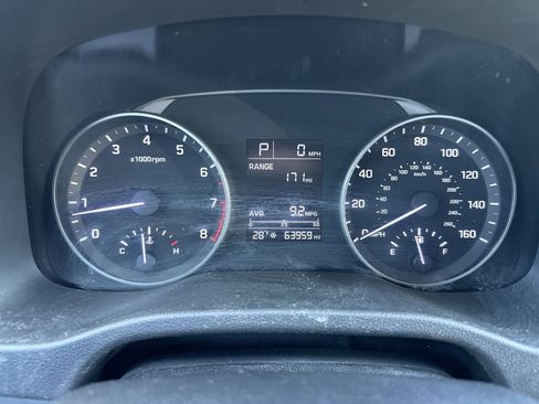 Used 2017 Hyundai Elantra SE image 15