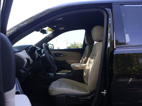 Used 2023 Chevrolet Traverse LS w/ Midnight/Sport Edition FWD image 32
