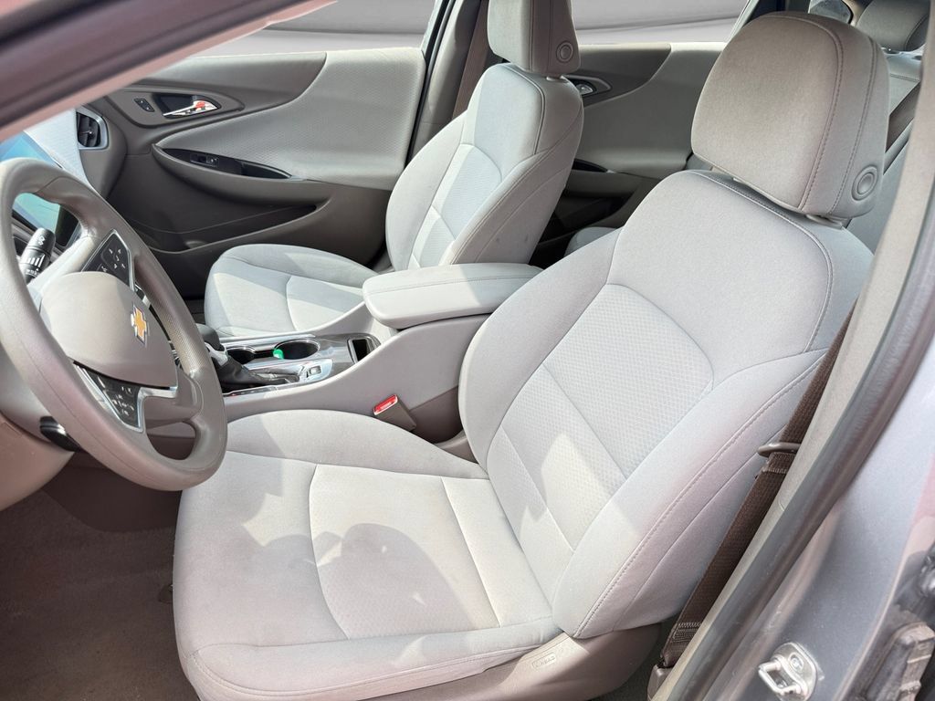 Used 2024 Chevrolet Malibu LT FWD image 21