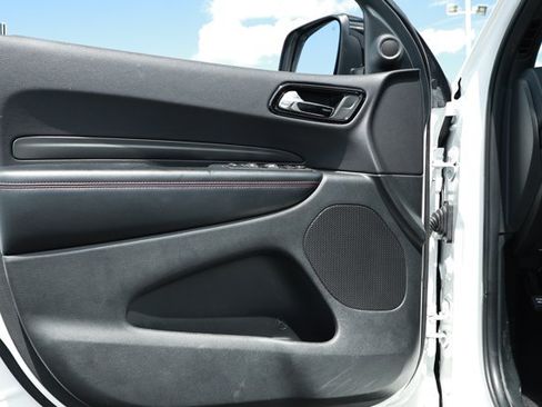 Used 2025 Dodge Durango GT RWD image 21
