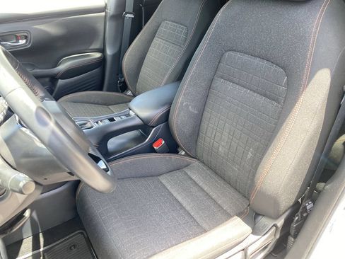 Used 2022 Toyota Tundra SR5 w/ Convenience Package RWD image 11