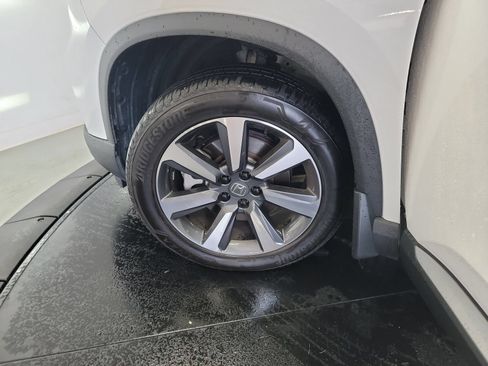 Used 2025 Honda Pilot Elite image 30