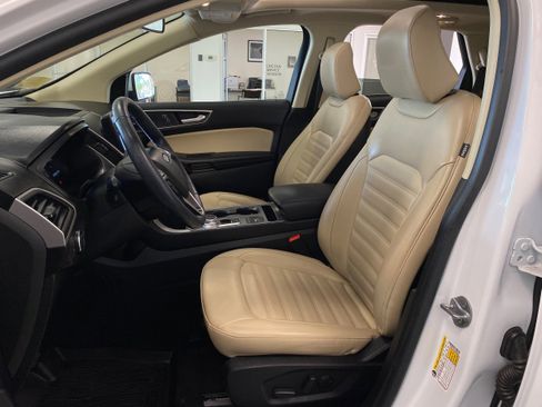 Used 2022 Ford Edge SEL w/ Convenience Package image 17