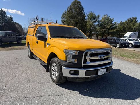 Used 2015 Ford F150 XLT w/ Equipment Group 301A Mid AWD/4WD image 8