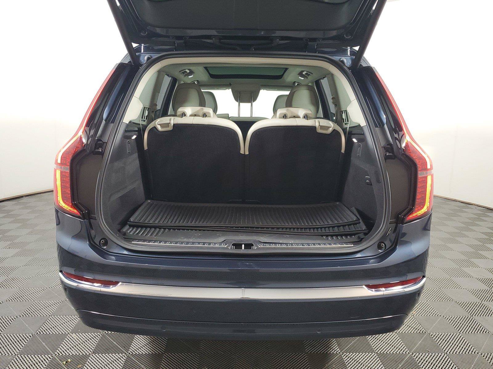 Certified 2026 Volvo XC90 B6 Ultra AWD/4WD image 10