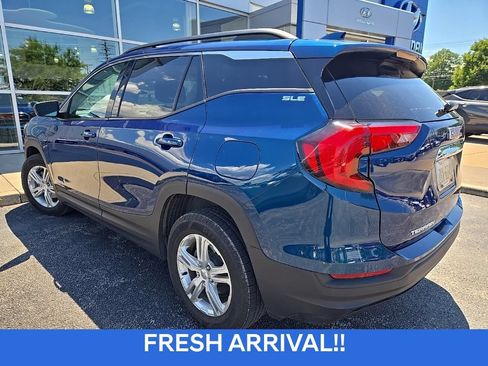 Used 2020 GMC Terrain SLE w/ Driver Convenience Package AWD/4WD image 5