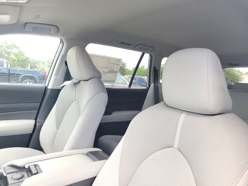 New 2026 Toyota Grand Highlander FWD image 21
