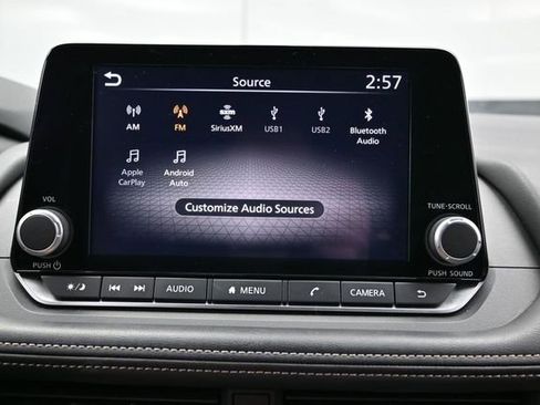 Used 2025 Nissan Rogue SV AWD/4WD image 35