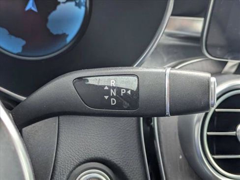 Used 2022 Mercedes-Benz GLC 300 image 12