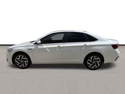 Used 2024 Volkswagen Jetta SEL FWD image 6