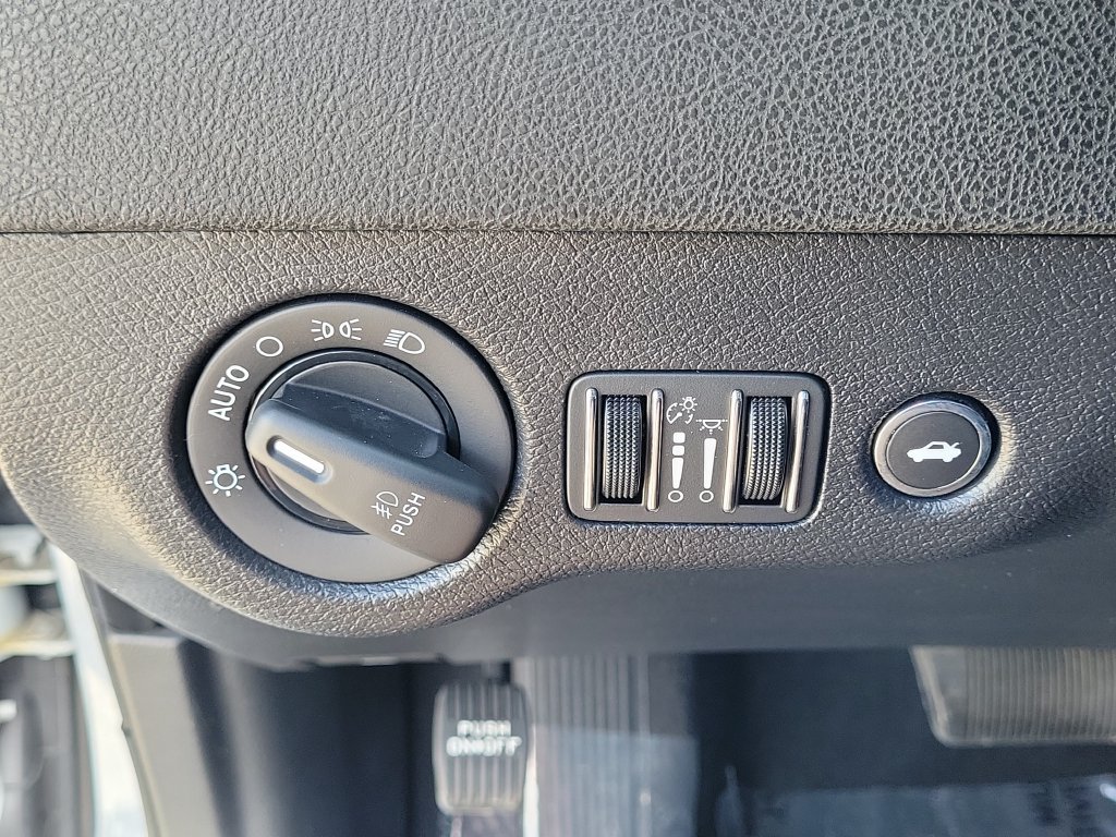 Used 2022 Dodge Charger R/T RWD image 25