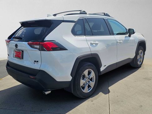 Certified 2025 Toyota RAV4 XLE AWD/4WD image 3