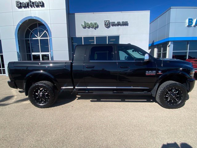 Used 2018 RAM 2500 Limited AWD/4WD image 2