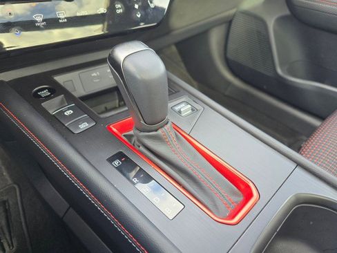 Used 2025 Nissan Kicks SR w/ SR Premium Package image 31