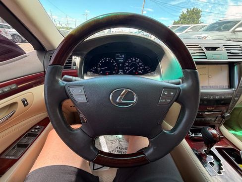 Used 2009 Lexus LS 460 RWD image 44