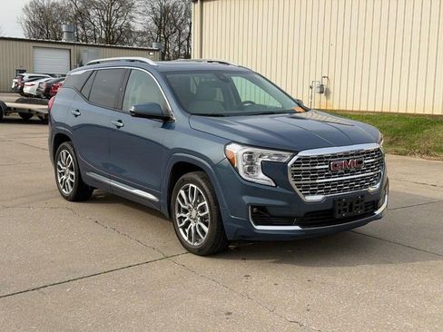 Used 2024 GMC Terrain Denali w/ Denali Premium Package image 1