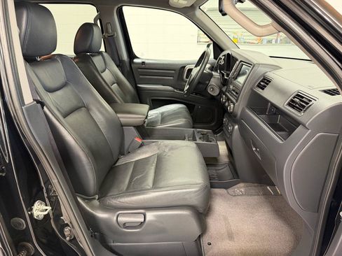 Used 2014 Honda Ridgeline SE image 25