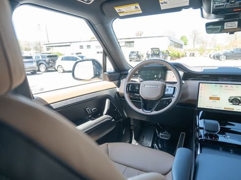 New 2026 Land Rover Range Rover Sport Dynamic SE AWD/4WD image 18