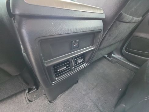 Used 2017 Nissan Murano SV FWD image 16