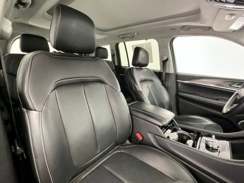 Used 2023 Jeep Grand Cherokee 4WD 4xe w/ Luxury Tech Group II image 14