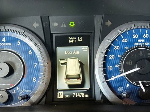 Used 2020 Toyota Sienna L image 10