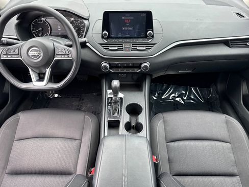 Used 2020 Nissan Altima 2.5 S FWD image 16