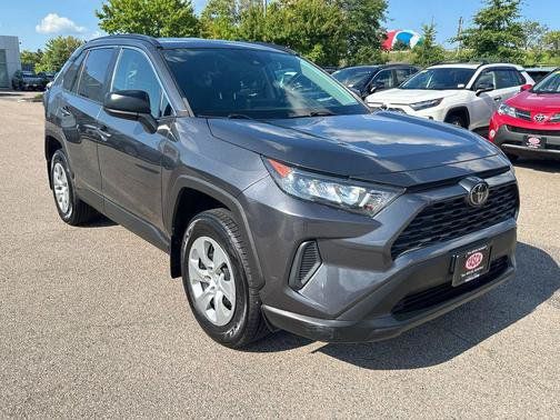 Used 2021 Toyota RAV4 LE w/ Carpet Mat Package (TMS) AWD/4WD image 10