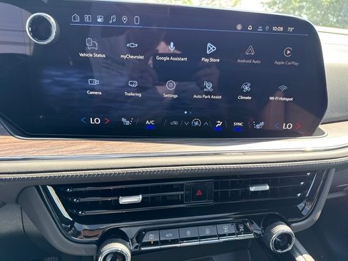 New 2026 Chevrolet Suburban Z71 w/ Z71 Off-Road Package AWD/4WD image 39