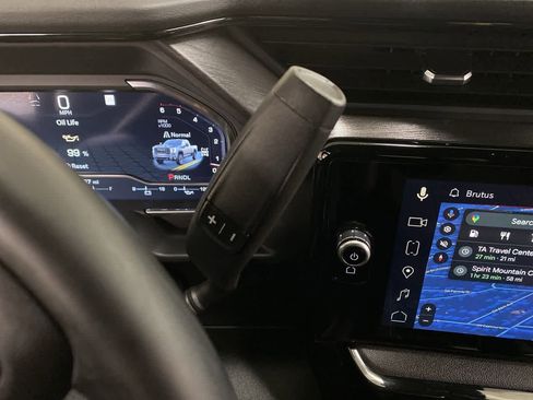 Used 2025 GMC Sierra 3500 AT4 w/ AT4 Premium Plus Package image 25