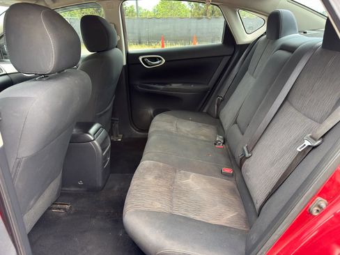 Used 2015 Nissan Sentra SV FWD image 21