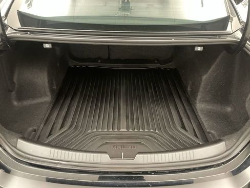 Used 2022 Chevrolet Malibu LT w/ Redline Edition FWD image 17