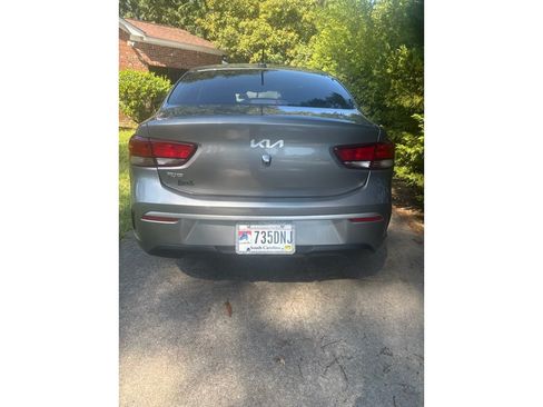 Used 2022 Kia Rio S w/ Technology Package FWD image 3